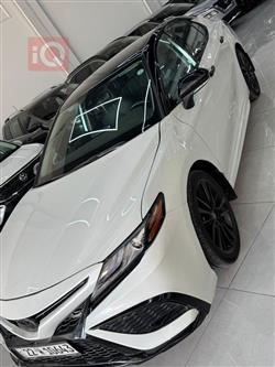 تۆیۆتا کامری